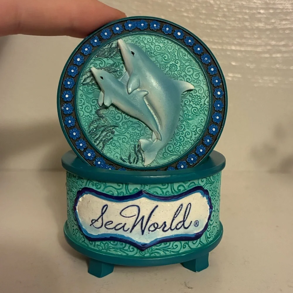 Seaworld Dolphin Trinket Box